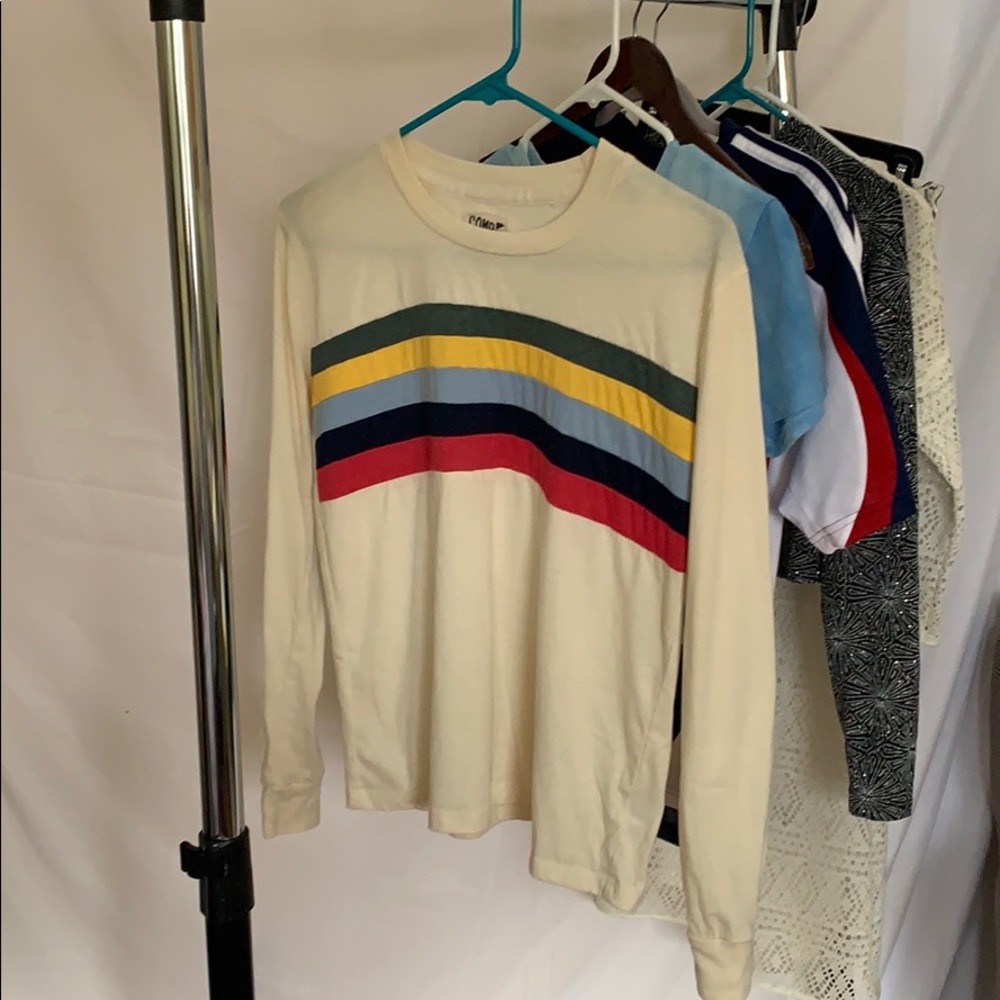 Cute LS shirt with colorful detail